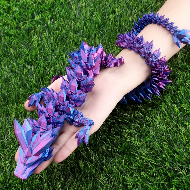 Гибкая реалистичная модель дракона