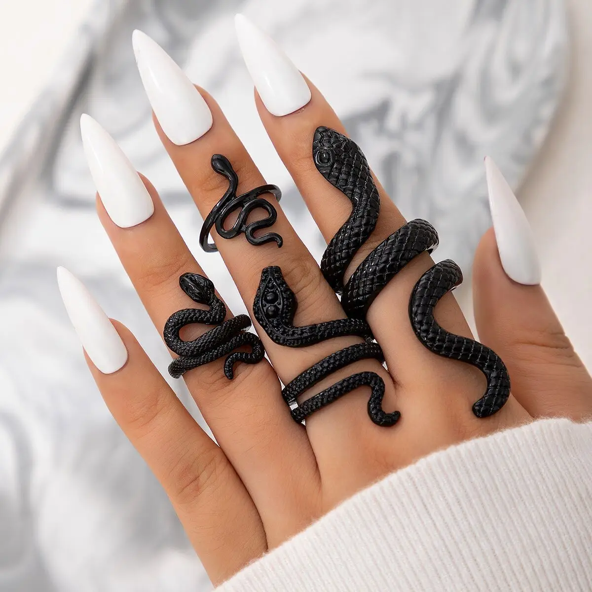 

Gothic Black Snake Rings For Man Women Fashion Witch Jewelry Accessories Gift Adjustable Black Snake Charm Rings Trend Neweskes