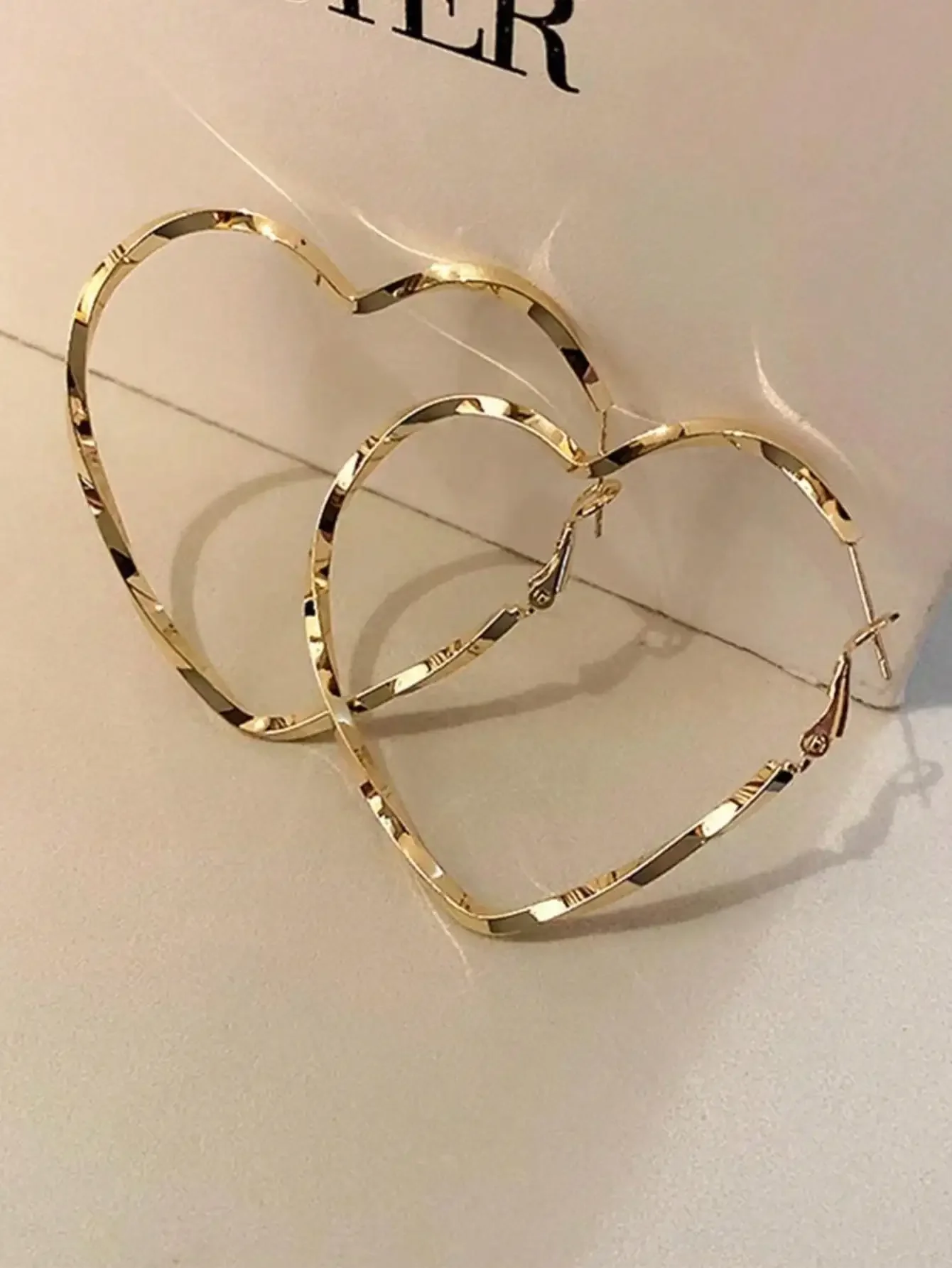 1 пара модных серег в форме сердца элегантный повседневный стиль для женщин