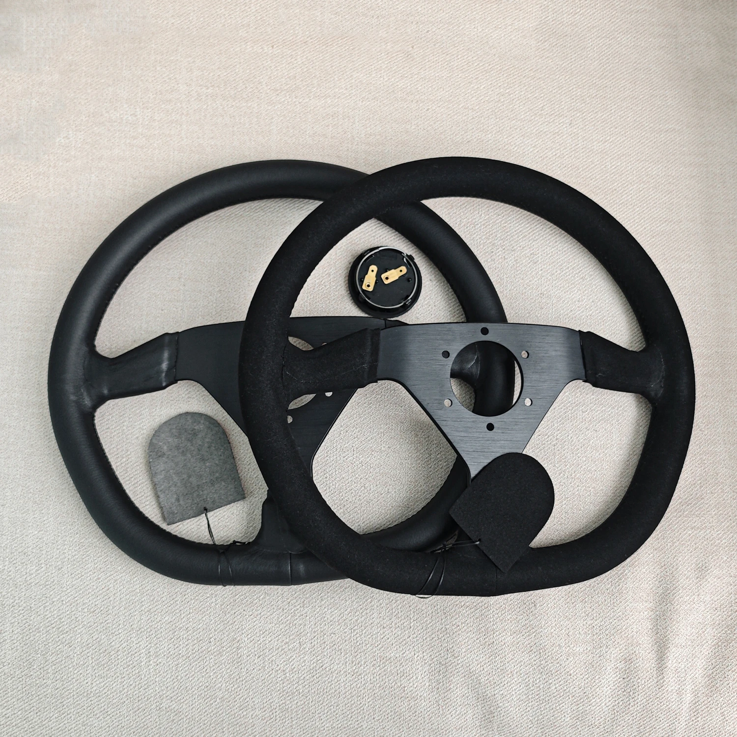 350 мм JDM D-образный кожаный гоночный руль MO Car Drift Gaming Simulator Спортивный руль (art.: 3920d3debd45b) - 3920d3debd45b