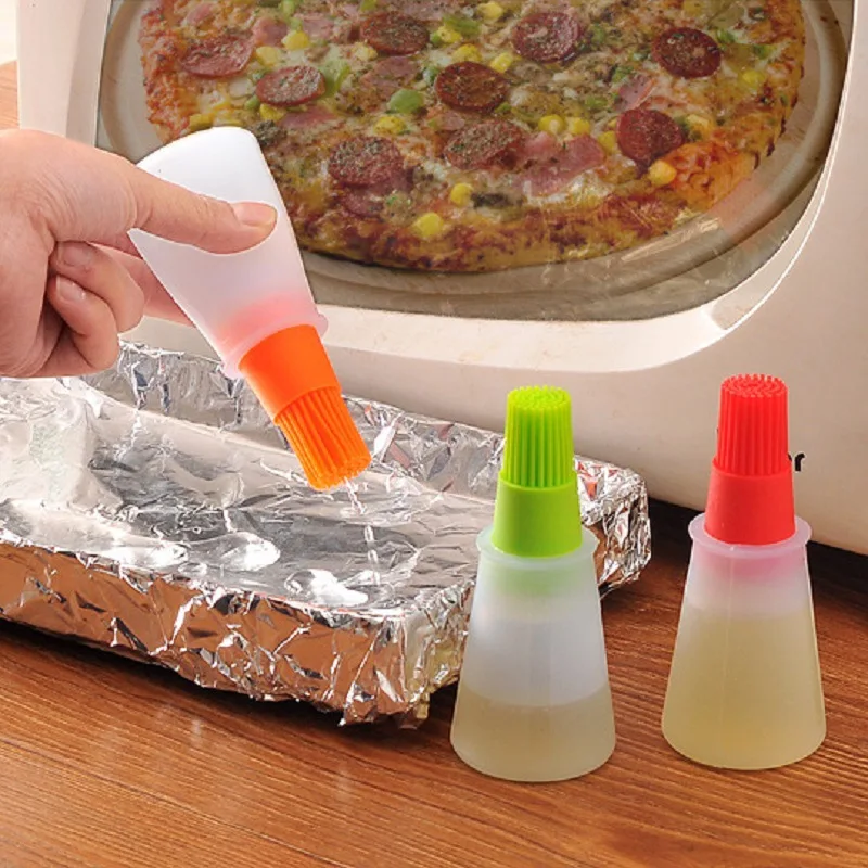 

1 Pcs Portable Silicone Oil Bottle with Brush Grill Oil Brushes Liquid Oil Pastry Kitchen Baking BBQ Tool Kitchen Tools for BBQ