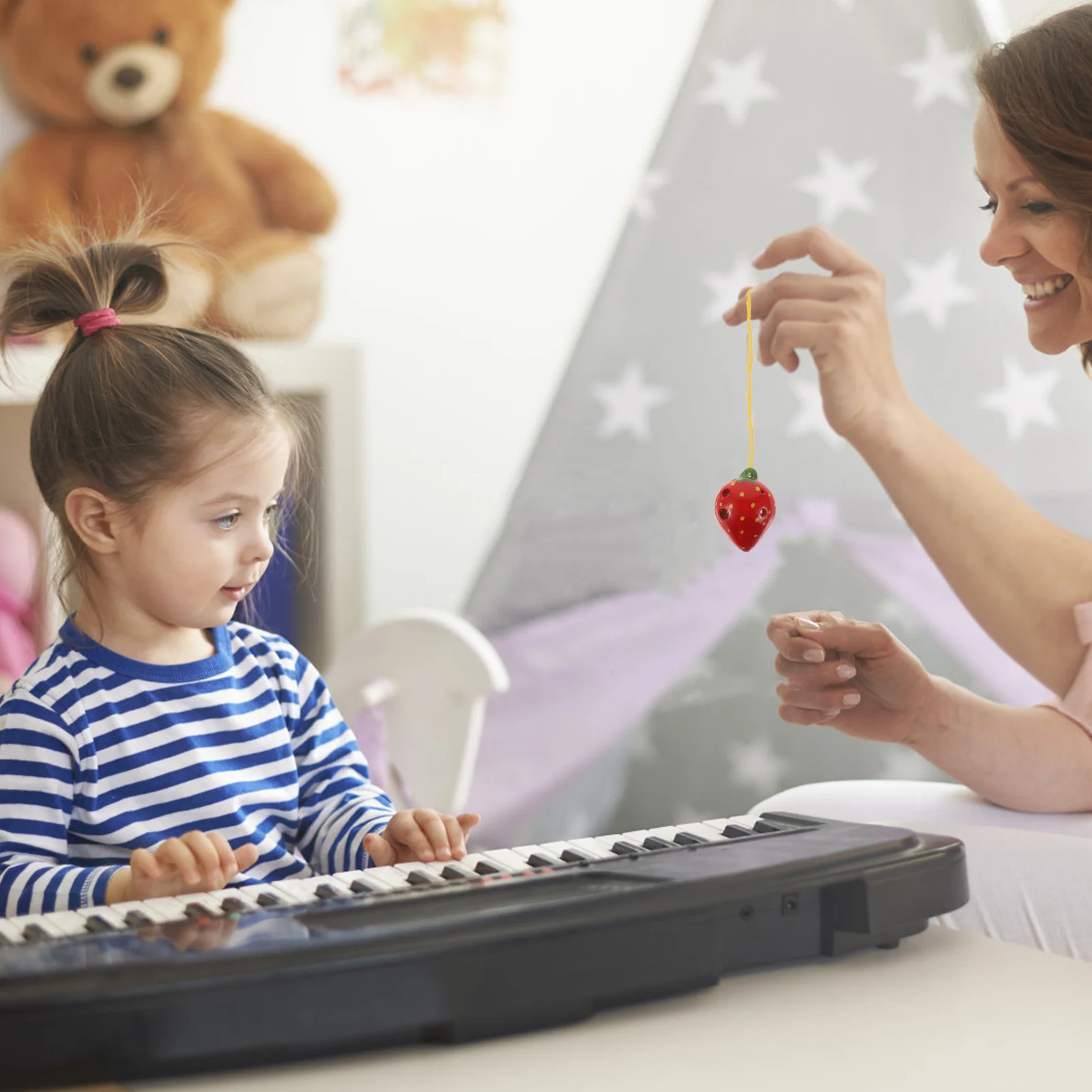 

2 Sets Strawberry Shaped Ocarinas Exquisite Wind Instruments 6-hole Ocarinas