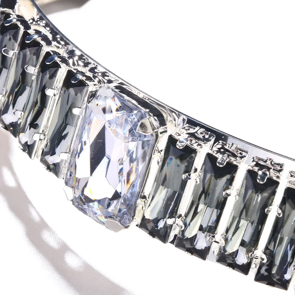 Женское ожерелье-чокер с квадратным кольцом