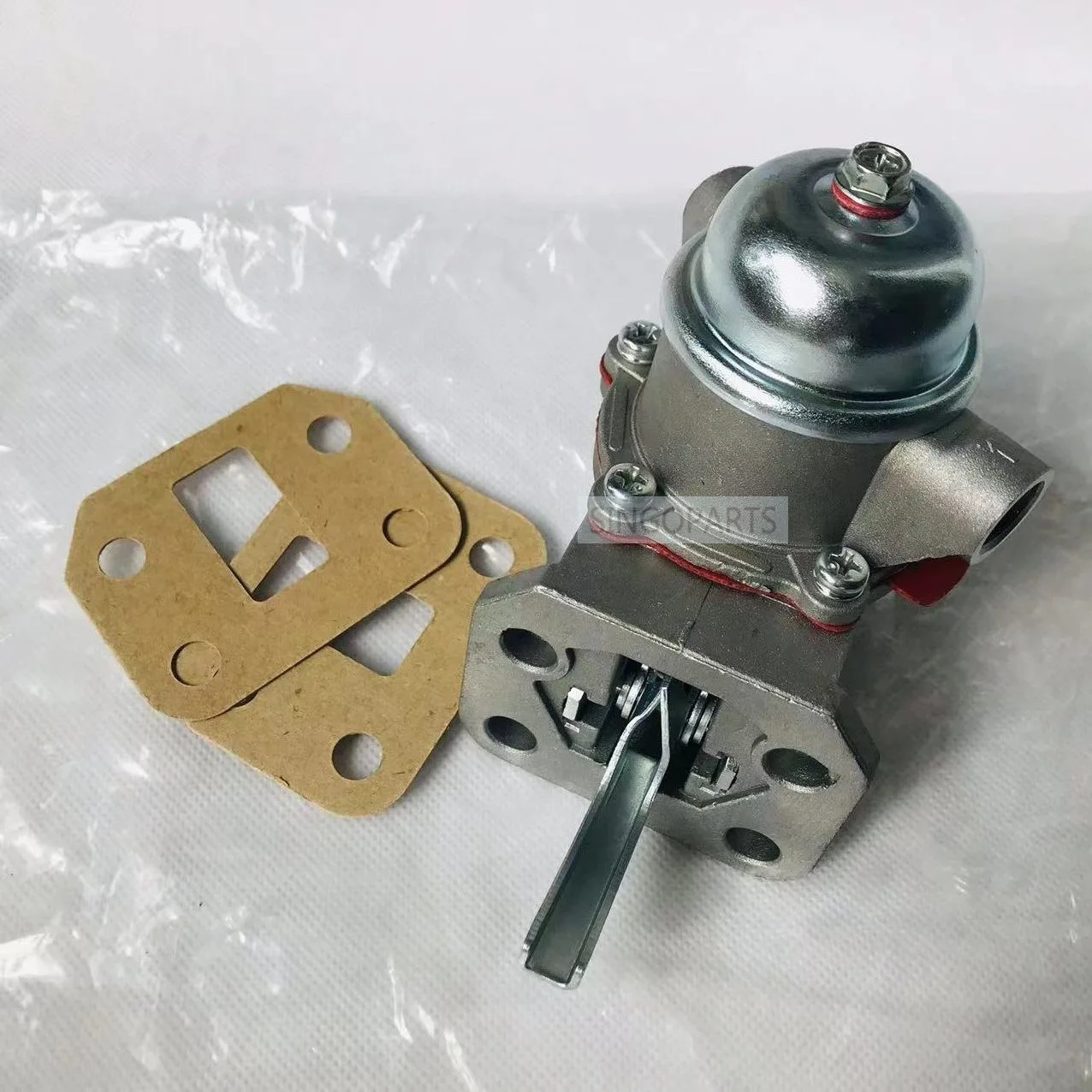 

Replaces Mechanical Fuel Pump For Tractor Massey Ferguson 3637250M91 3641402M91 4222091M9 17/400400