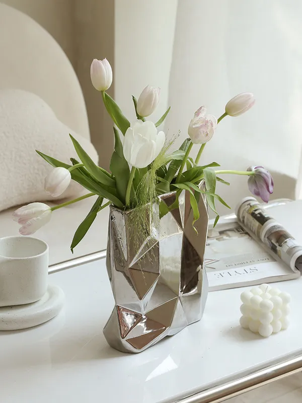 

Modern Creative Silver-plated Ceramic Flower Vase Living Room Table Top Flower Arrangement Home Decoration Home Accessories