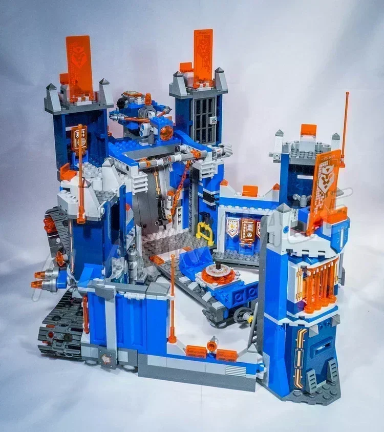 1164 шт. Nexoes Knights 2in1 Battle Rolling Castle The Fortrex Headquarters 10490 Набор строительных блоков