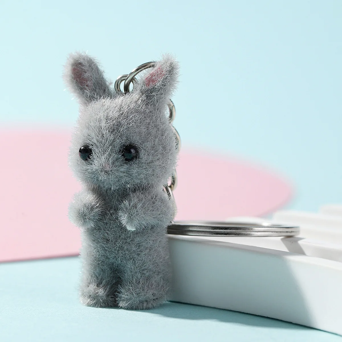 Плюшевый брелок в виде кролика