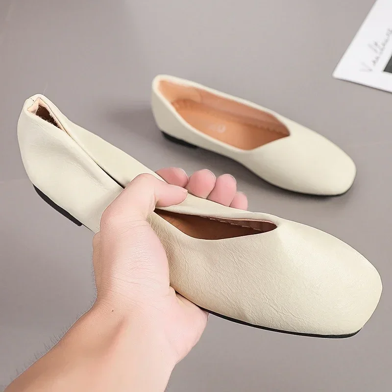 

2023 Big Size 35-43 New Ladies Solid Loafers Fashion Slip-on Low Heels Women's Flats 2023 Casual Comfy Light Woman Shoes