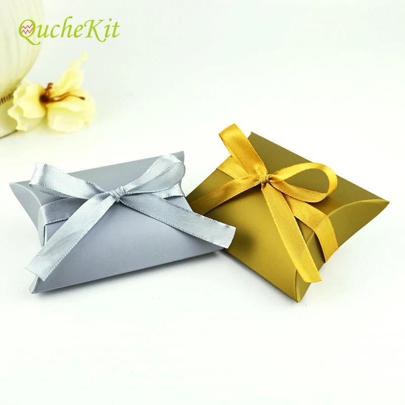 

50pcs Pillow Kraft Paper Candy Box Golden Christmas Gift Bag 2019 Navidad Xmas Birthday Wedding Party Gift Packaging Boxes