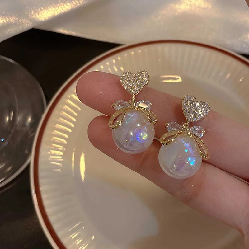 

2022 New Senior Fashion Fine Pearl Temperament Drop Earrings Fresh Shiny Crystal Bowknot Women Heart Dangle Earrings Jewelry