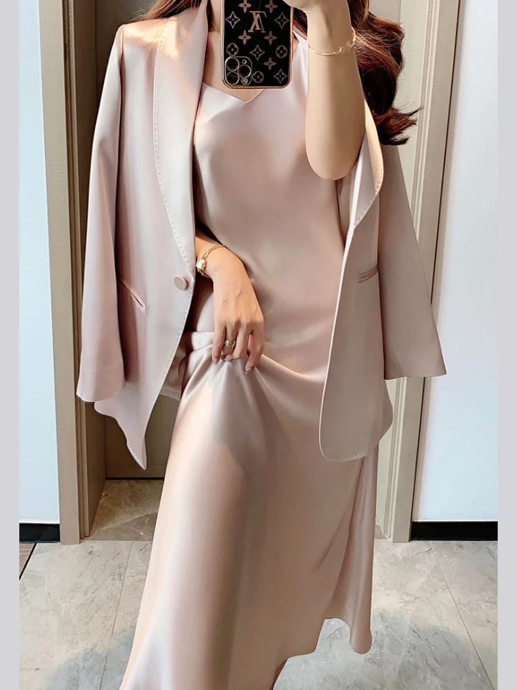 

Женский офисный комплект из блейзера, однотонный пиджак с вырезом на шее и платье без рукавов на бретелях-спагетти, комплект из блейзера, ве...