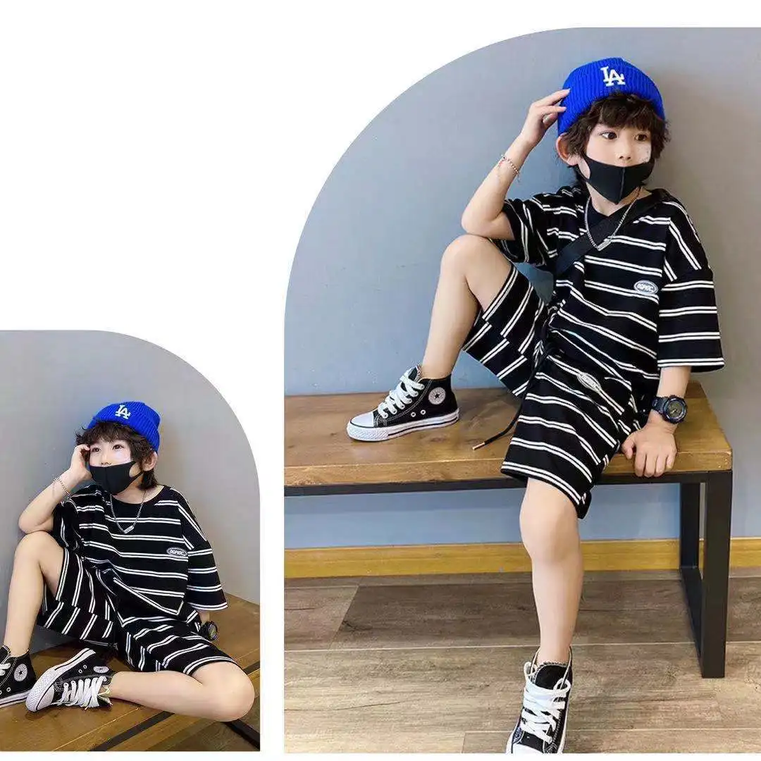 Children's 2022 Summer Fashion Striped Short-Sleeved T-shirt and Shorts Suit Boys' New Suit