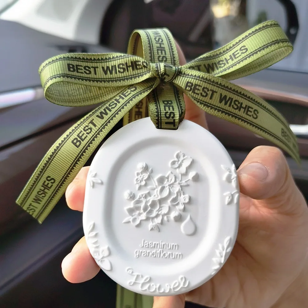 

Car Aromatherapy Fragrant Stone Pendant Long-Lasting Car Perfume Fragrance Piece Gardenia Car Interior Ornaments Decoration Car