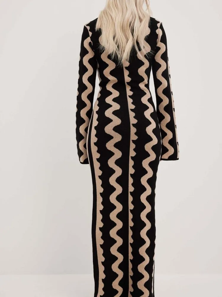 

Женское трикотажное платье-миди с длинным рукавом, круглым вырезом