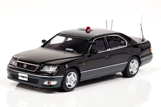 

Автомобиль с VIP-уведомлением RAI'S 1/43 для Toyota