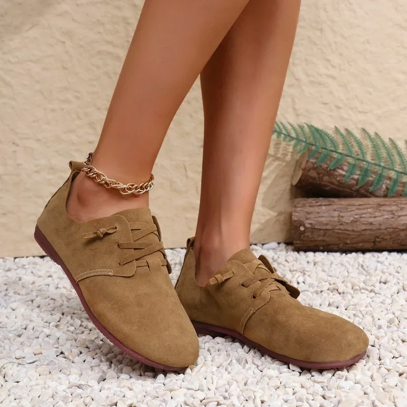 Новинка весны 2024 женские туфли на плоской подошве модные с круглым носком легкие