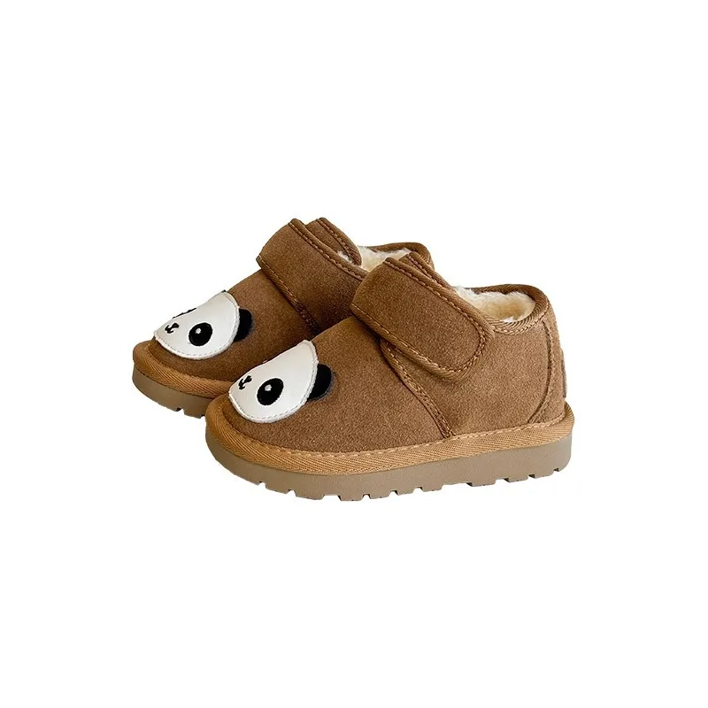 Детские ботинки с пандой