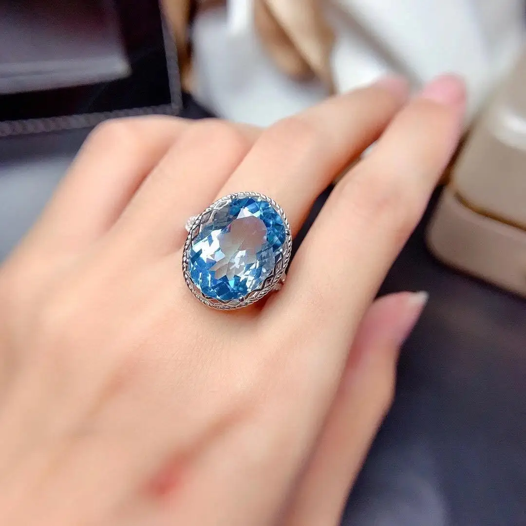 

Dove Egg Natural Large Carat Topaz Ring S925 Sterling Silver White Gold Ladies Blue Gemstone Ring