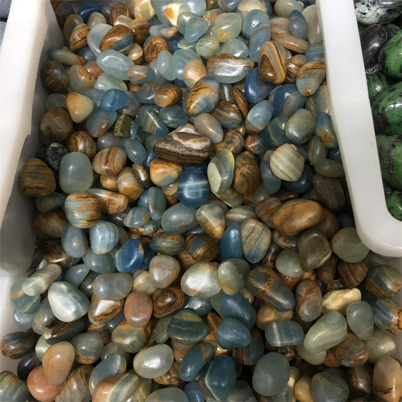 Камень для бани красивый. Камешек разбор. Зеленый рутиловый кварц. Красивые камни. Разбираем камни на планете.