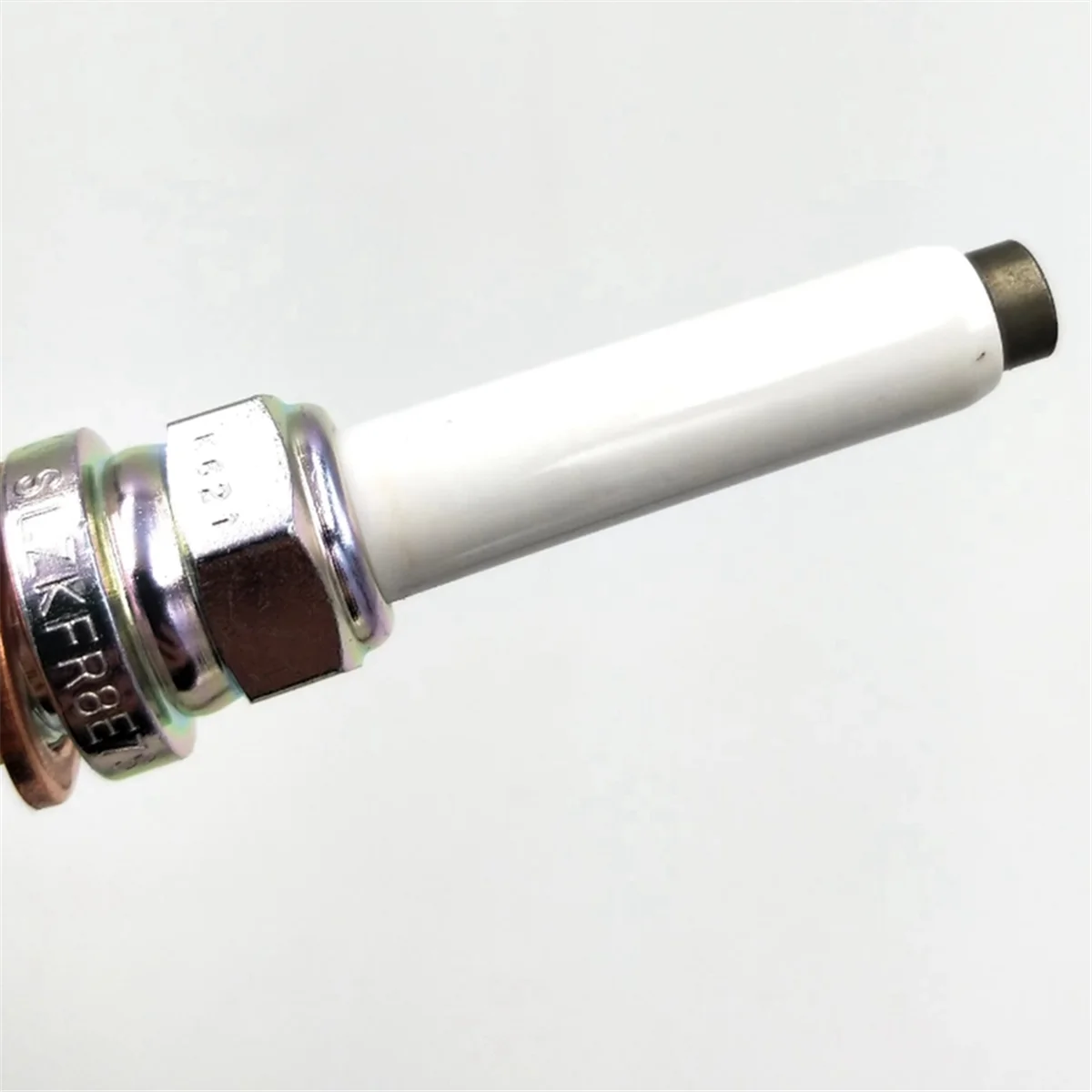 Свеча зажигания A 0041597903 SILZKFR8E7S для Mercedes-Benz A-CLASS W176 W177 V177 A160 A180 A200 A220 A250 A260 A45 2012-