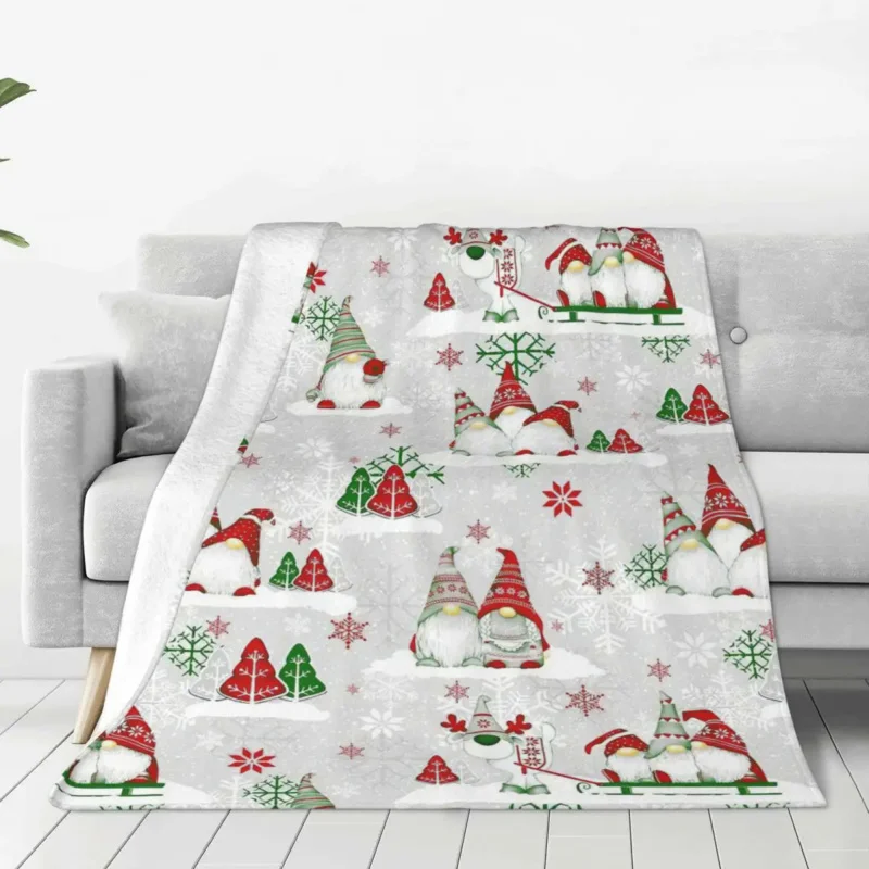 

Вязаное одеяло с надписью «Merry Christmas»