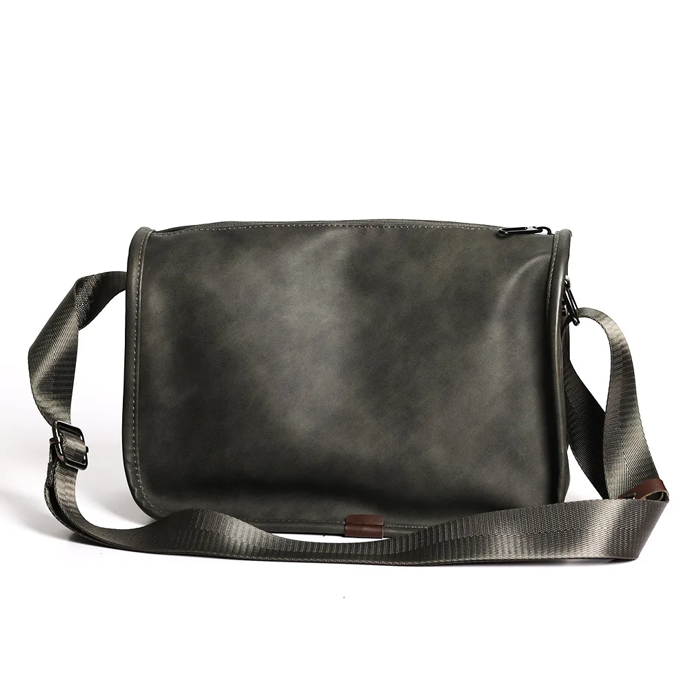 Men's Vintage Matte Leather Shoulder Bag Fashion Crossbody Bags for Summer Commuting Simple Square Chest Bag for Outdoor Cycling