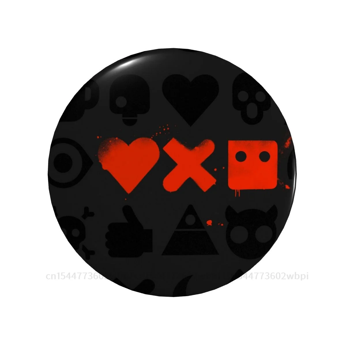 

Металлическая брошь в виде Дикона-драмы