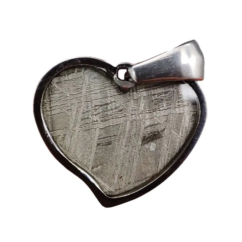 

Muonionalusta Sky Iron Meteorite Inlaid Heart-shaped Pendant Sweden M Iron Meteorite Natural Meteorite Iron Pendant