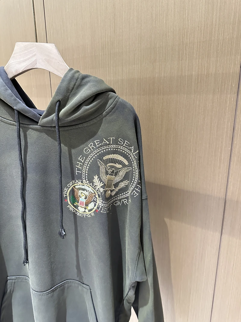 Оливково-зеленый Grailz Project вышитый значок потертый свитшот с распылителем