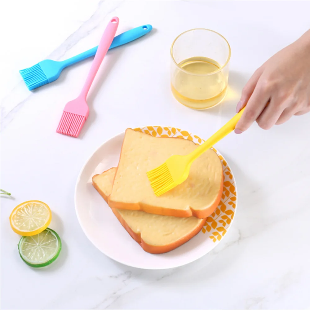 

Enipate Silicone All-in-one Oil Brush Portable High Temperature BBQ Brush Kitchen Condiments Sauce Brush Food Baking Utensils