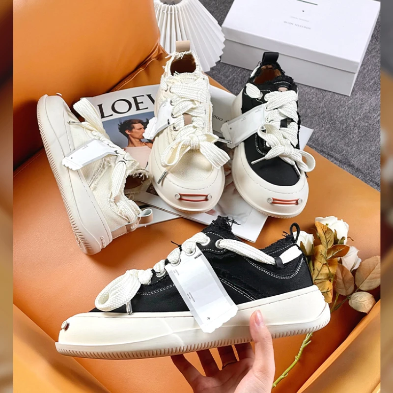 Men's Shoes Open Smile Canvas Shoes 2023 New Couple Thick Sole Small White Shoes Women's