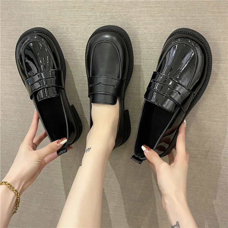 

New Patent Leather Oxfords Women Shoes Flats Slip on British Style Ladies Shoes Solid Black Thick Bottom Platform Shoes Woman