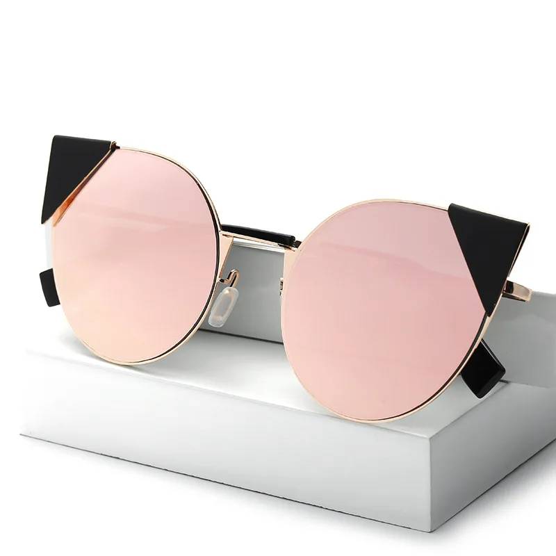 

2022 new sunglasses women European and American big name sunglasses couple street shoot wear sunglasses