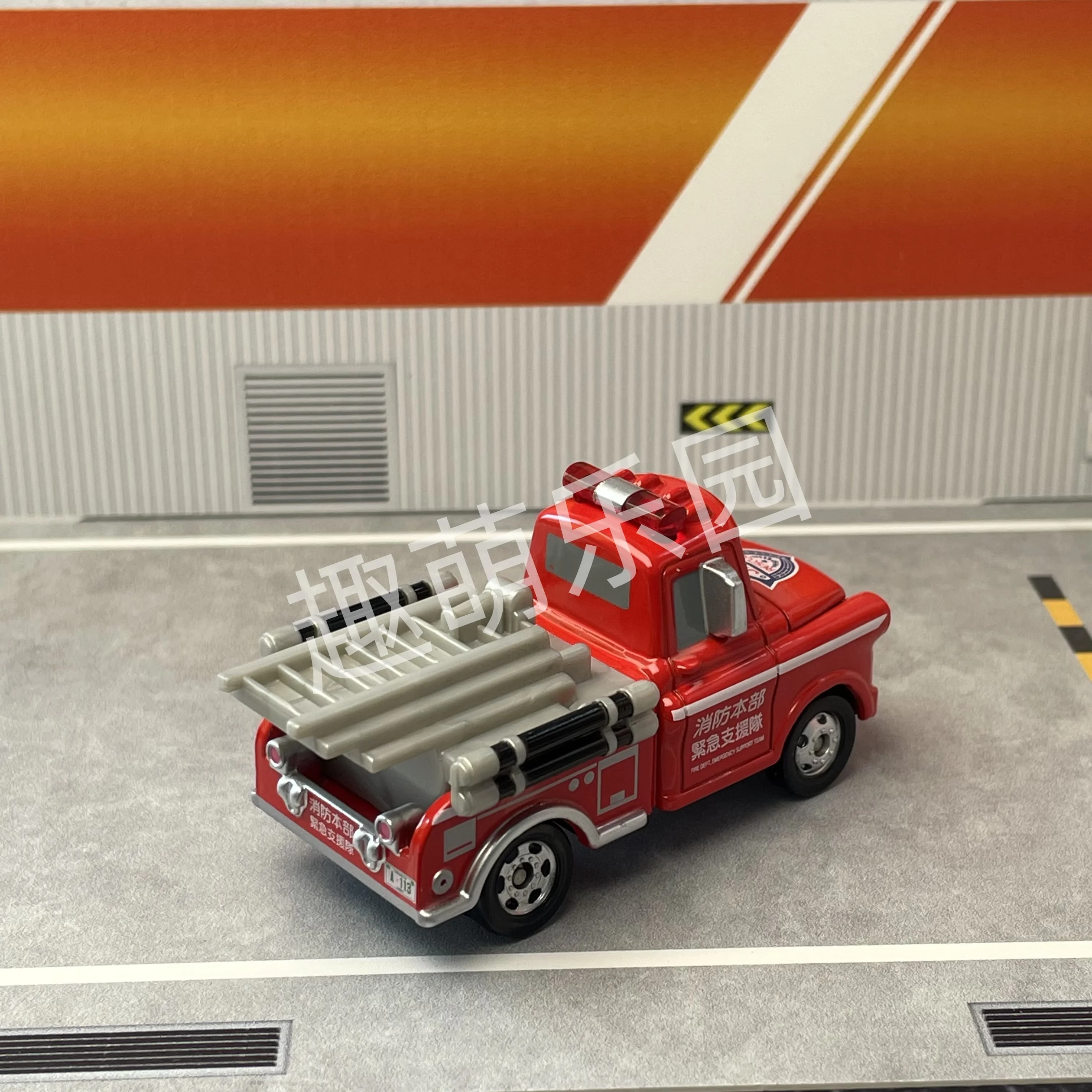 Фото Takara Tomy Disney Cars Tomica C-38 Meter (тип пожарного грузовика), литая под давлением модель автомобиля из сплава, реплика серии, подарки для детей, игрушки для мальчиков №4