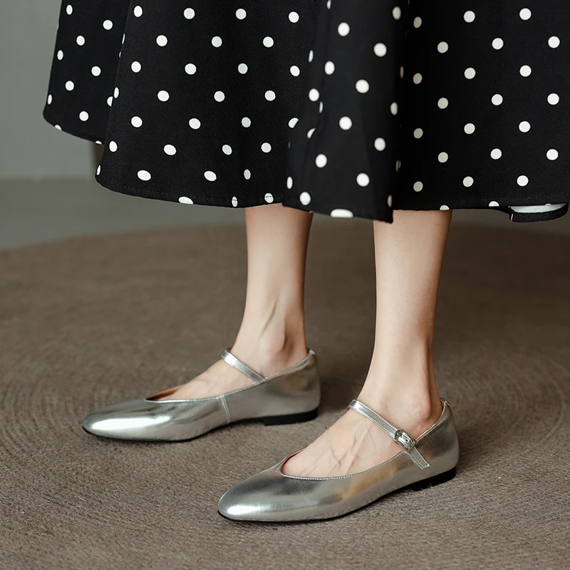 34-40 large size silver women's shoes cow leather low heel thick heel round head sheepskin insole buckle lace women's shoes