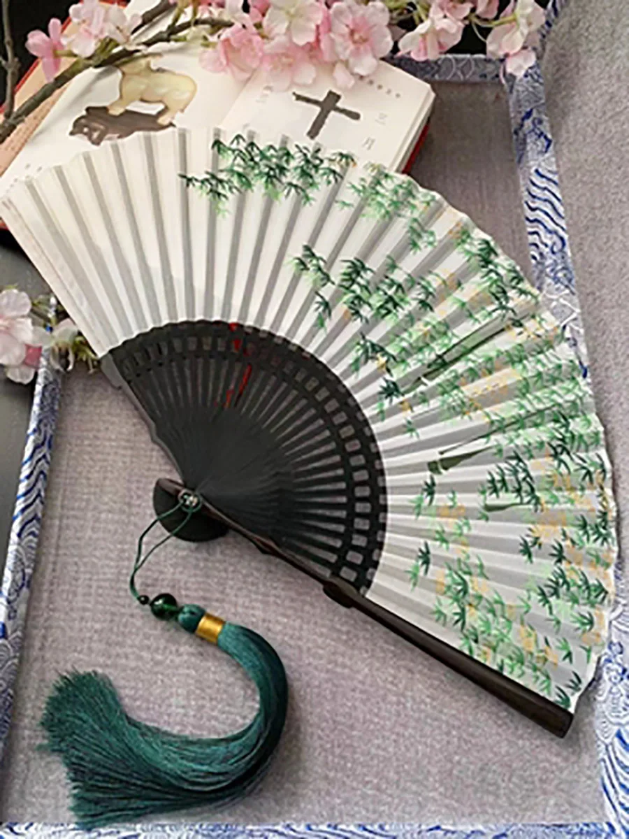 

1pcs Folding Hand Fan Chinese Style Floral Patterns Handheld Fan Summer Vintage Dancing Party Hanfu Fan for Girl Women