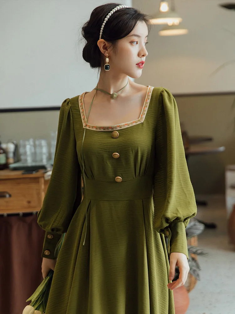

Gorgeous Green Dress For Elegant Lady Koran Fashion Embroidery Square Collar Lantern Sleeve Vintage Pirncess Dresses Vestido