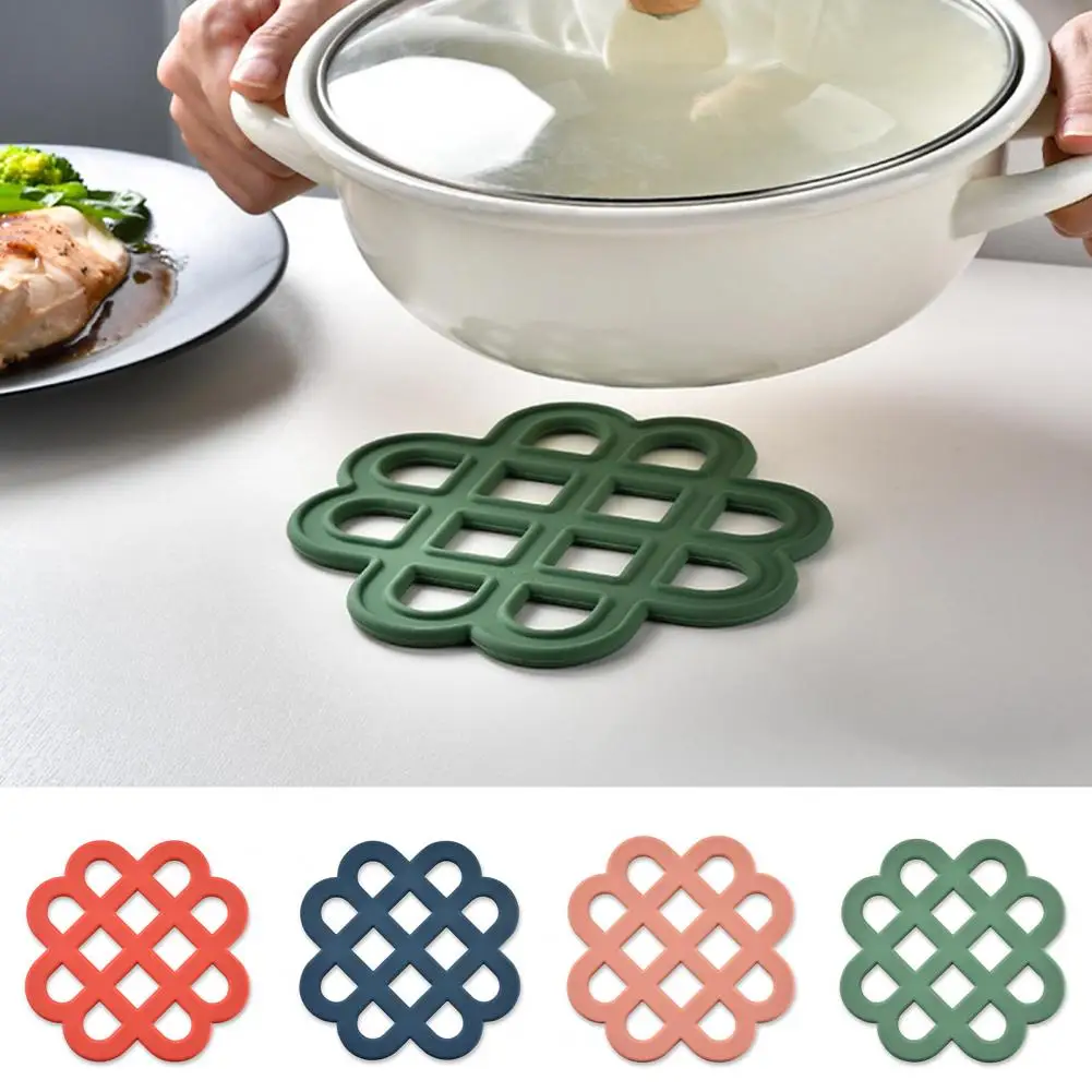 

Tableware Coaster Chinese Knot Shape Hollow Out Heat-insulated Thick Protective Anti-skid Mug Coasters Home Bowl Pad Household S