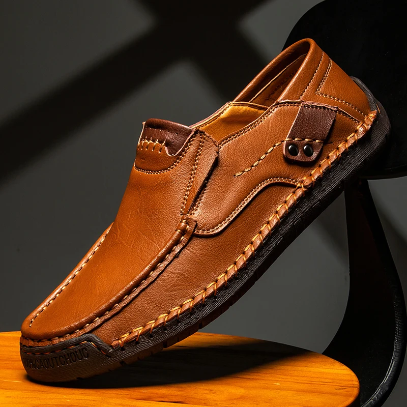 

Мокасины мужские кожаные на резиновой подошве, мягкие удобные лоферы, повседневная обувь для вождения, большой размер 38-48