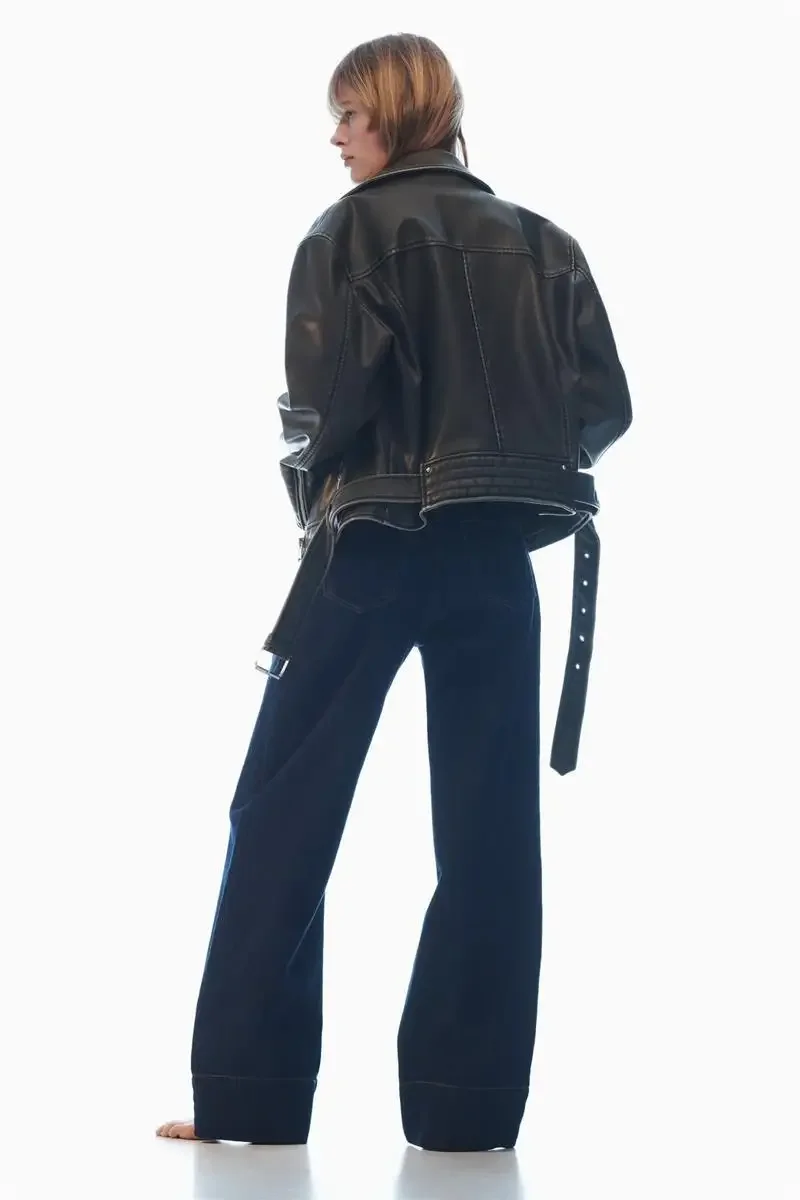 Рисунок 6 - Куртка женская из искусственной