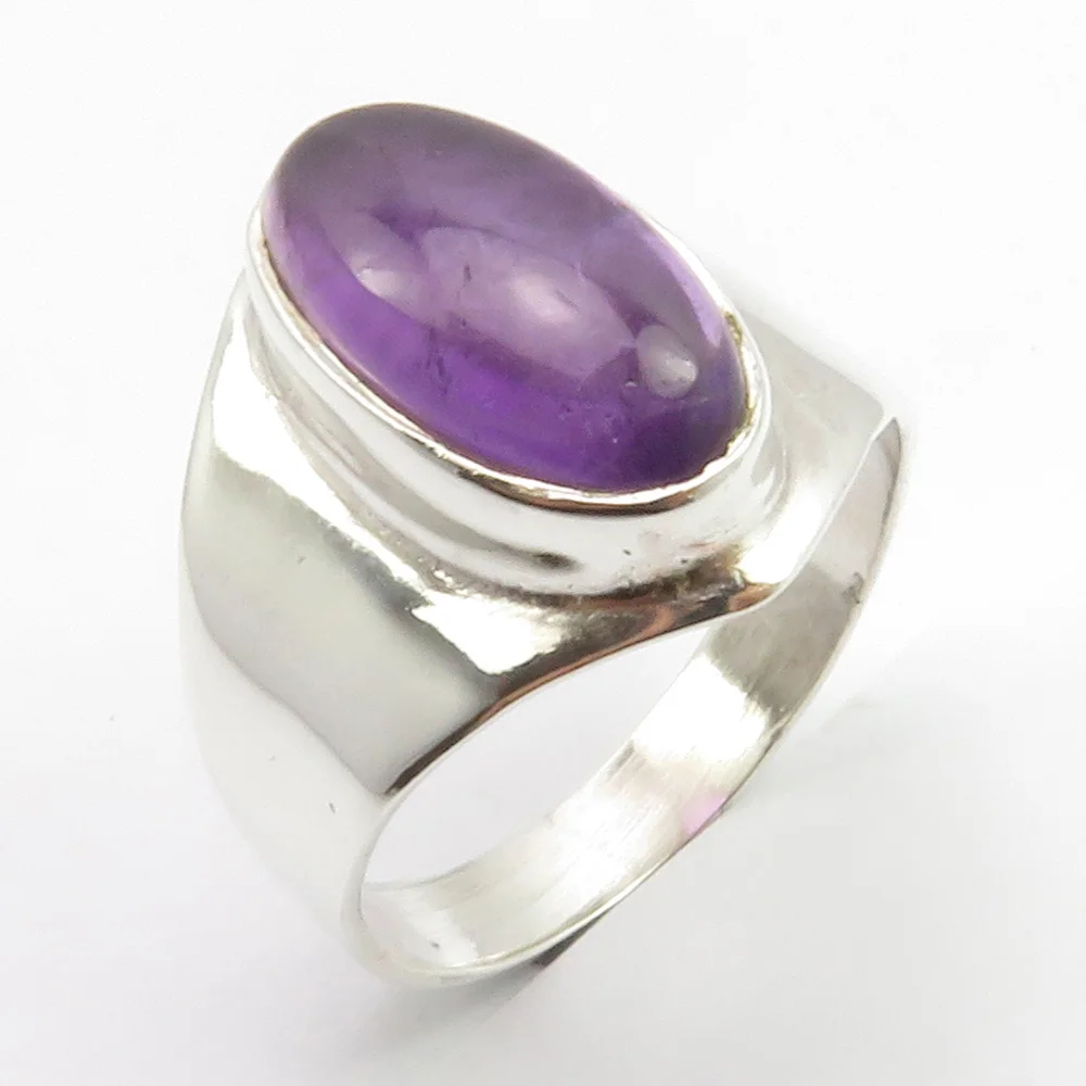 

Semi-precious Stone Ring Size 6.25 4.0 Gram