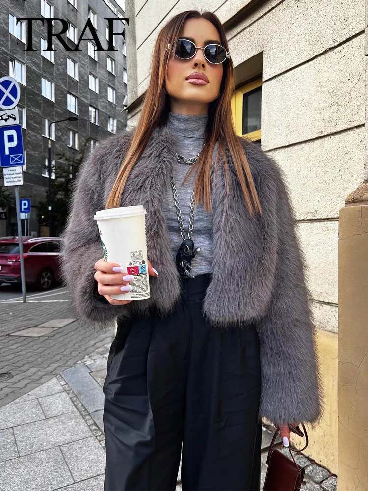 

Куртка женская зимняя с круглым вырезом, длинным рукавом и искусственным мехом