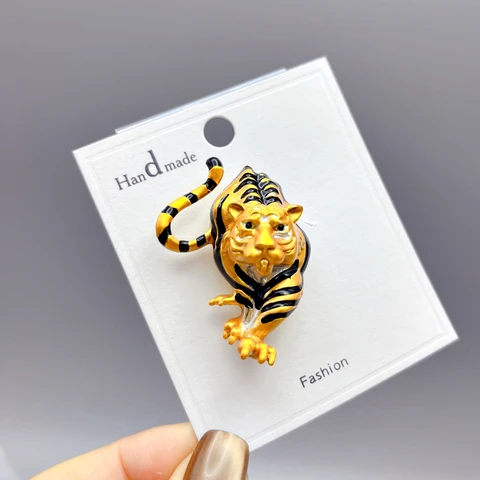 Брошь тигр Inokeey