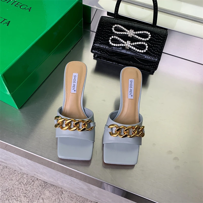 

2021 New Fashion Low Heel Slipper Brand Chain Open Toe Women Sandal Shoes Summer Outdoor Casual Flip Flops Slide Mujer