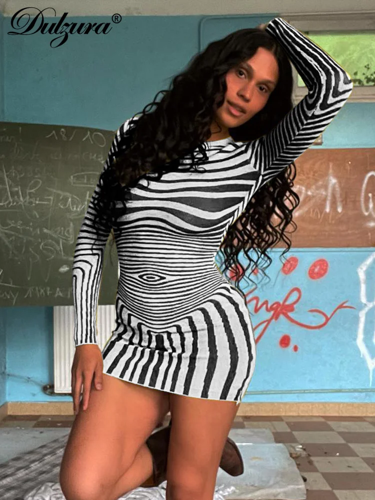 

Dulzura Striped Long Sleeve O-Neck Mini Dress Sexy Y2K Streetwear Body-Shaping Bodycon Wholesale Drop Shipping Birthday Party