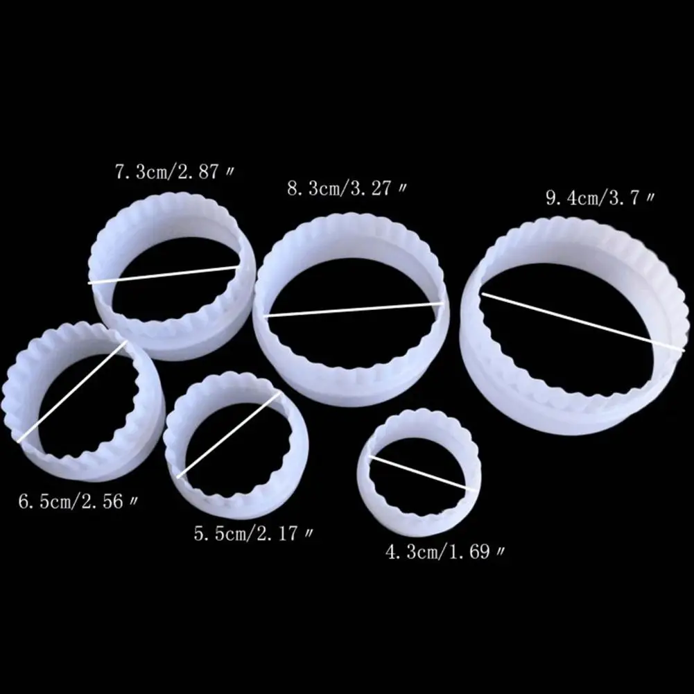 

1 Set Pastry Shaping Moulds Special Plastic Embossing Easy to Use Dough Shape Molds for Kids Cookie Cutters Cookie Cutters