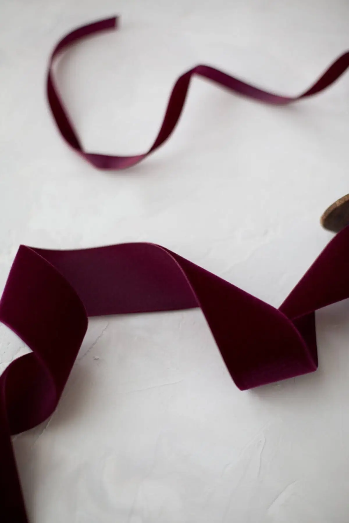 

Hobby Supplies & Entertainment Living Burgundy Velvet Ribbon (2CM - 5M)