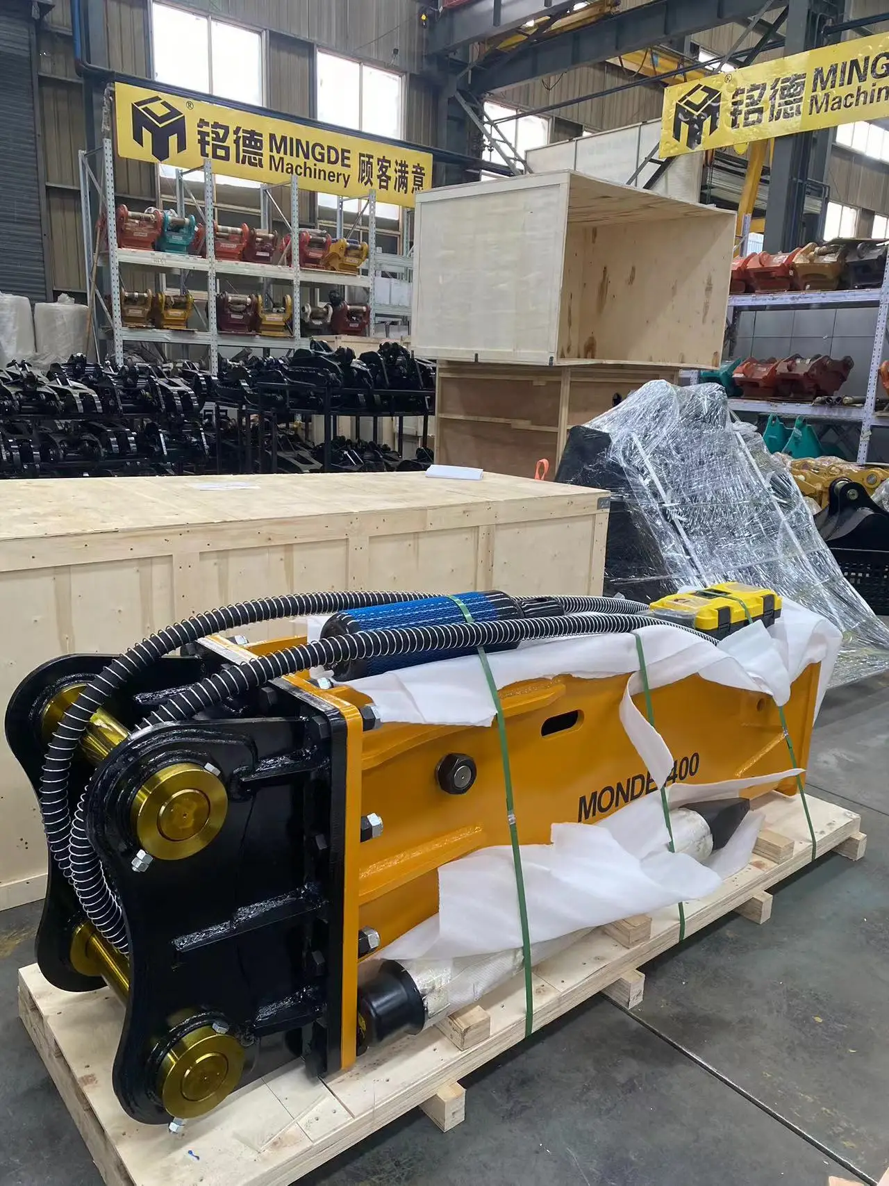 Молотковый гидравлический молоткобежектор Monde с боковым и верхним типом для