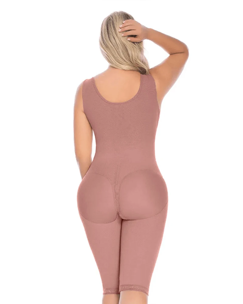 Knee shapewear with bra The Sleeveless Jumpsuit Comes Down To The Knee  Reductive And Woman Shaper