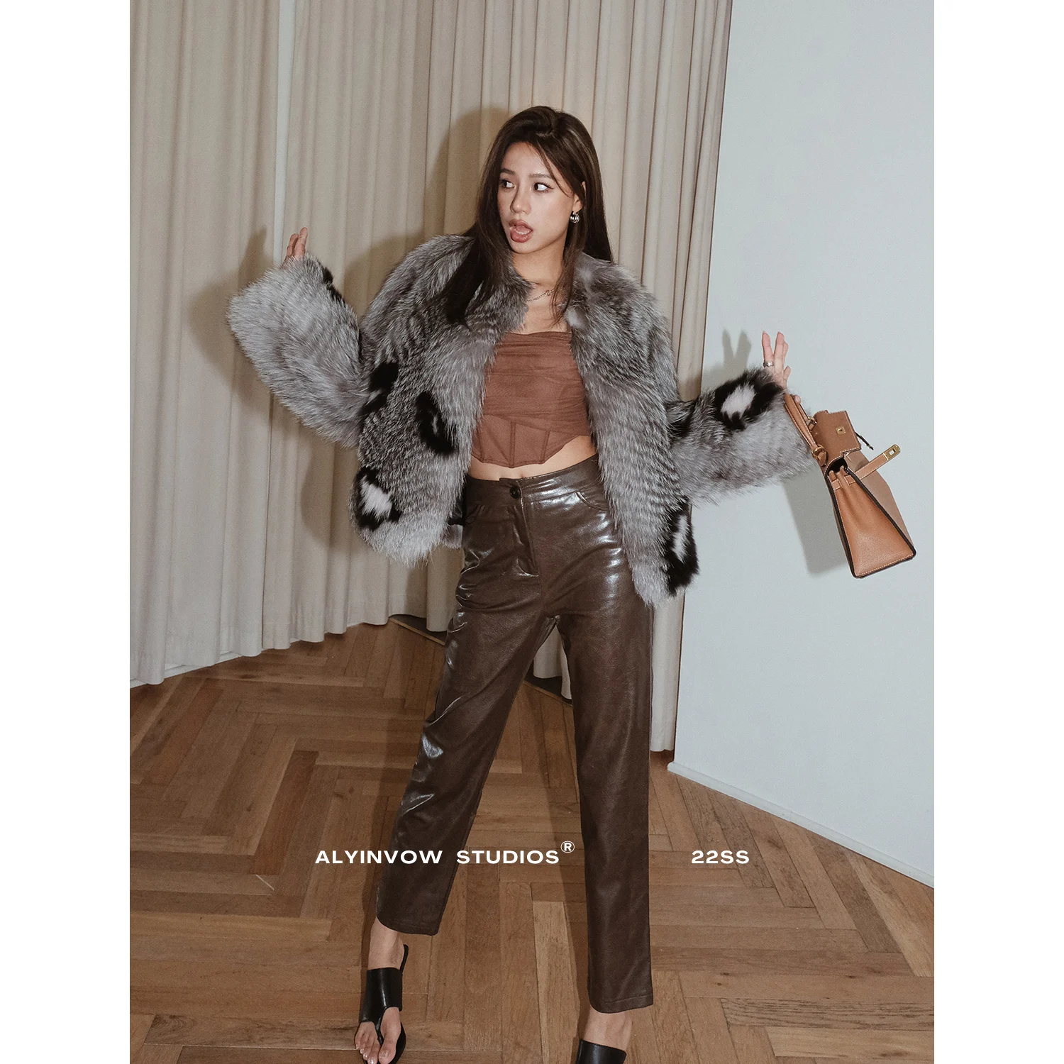 Fox Fur New Young Women's Color Fox Fur Coat Round Neck real fur coat